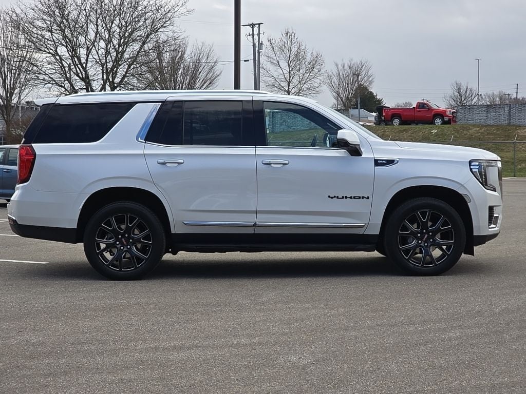 2023 GMC Yukon SLT