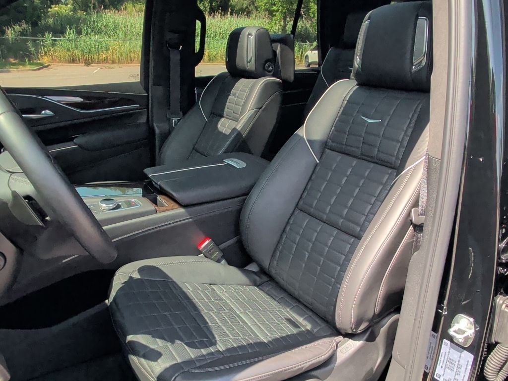2024 Cadillac Escalade Sport Platinum