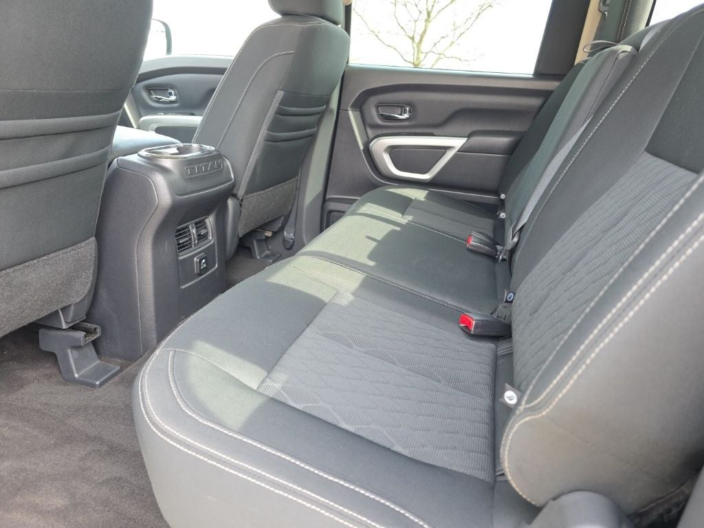 2018 Nissan Titan SV