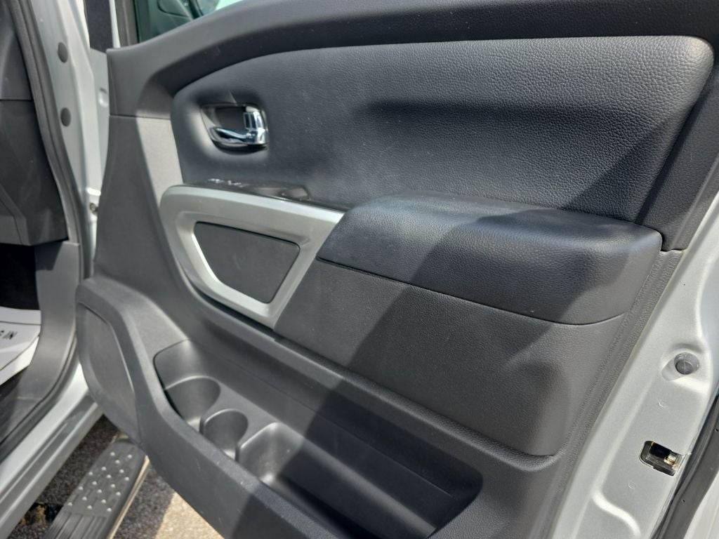 2018 Nissan Titan SV