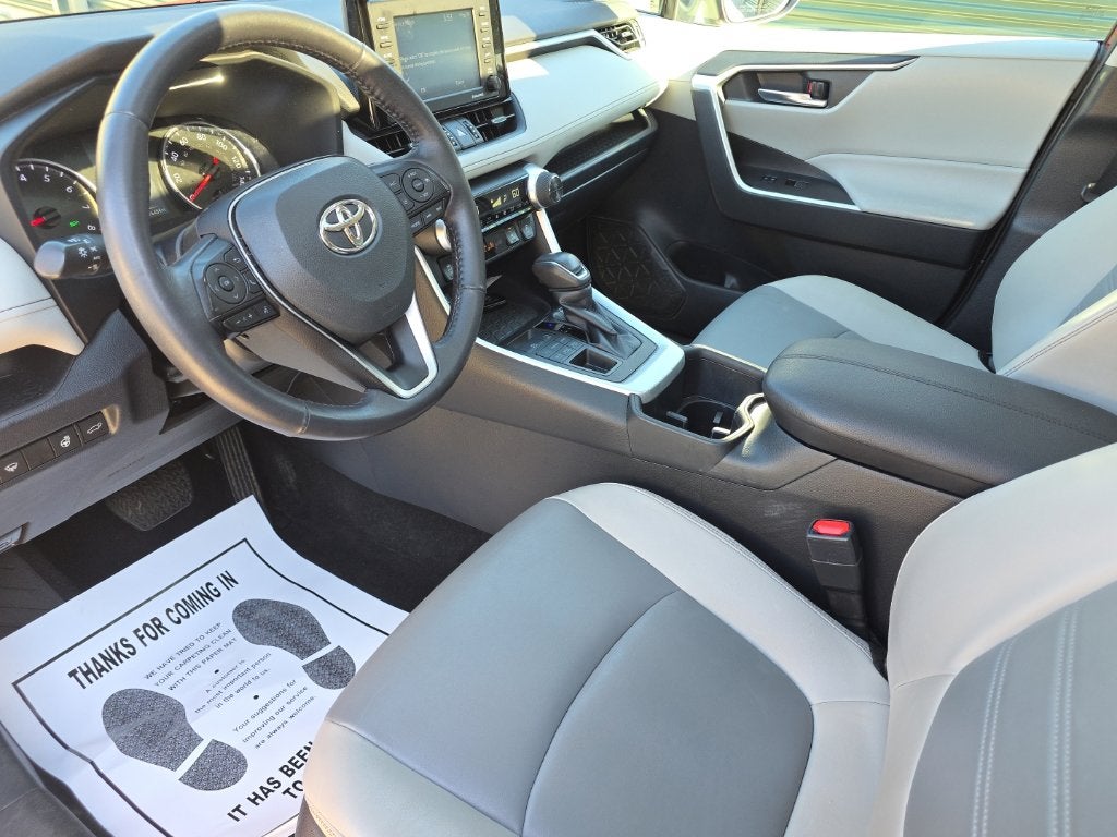 2022 Toyota RAV4 XLE Premium
