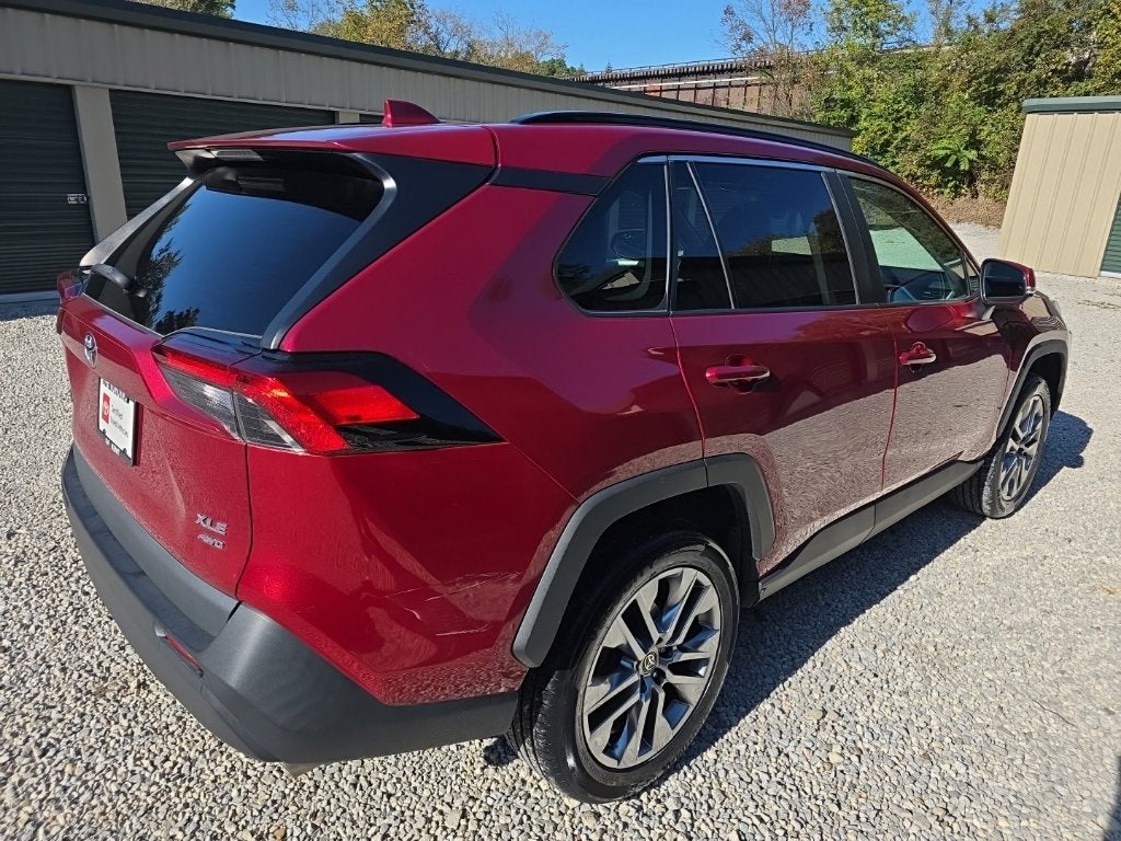 2022 Toyota RAV4 XLE Premium