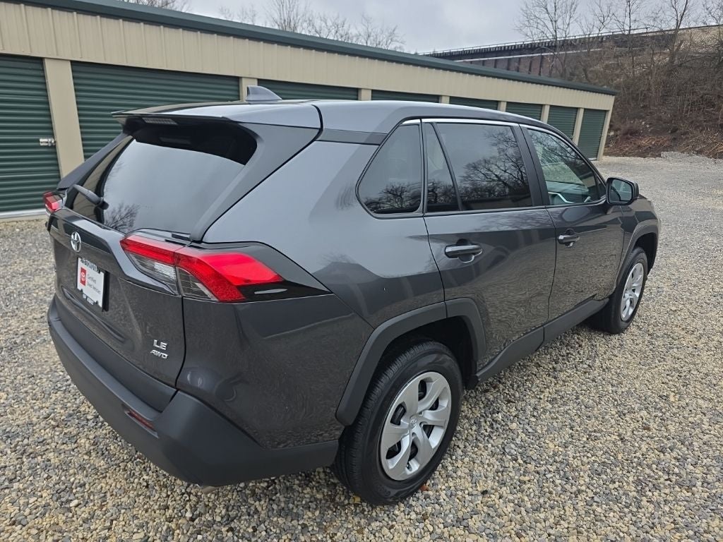 2024 Toyota RAV4 LE