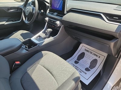 2023 Toyota RAV4 XLE
