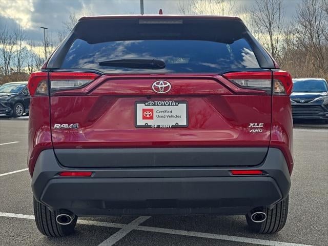 2025 Toyota RAV4 XLE