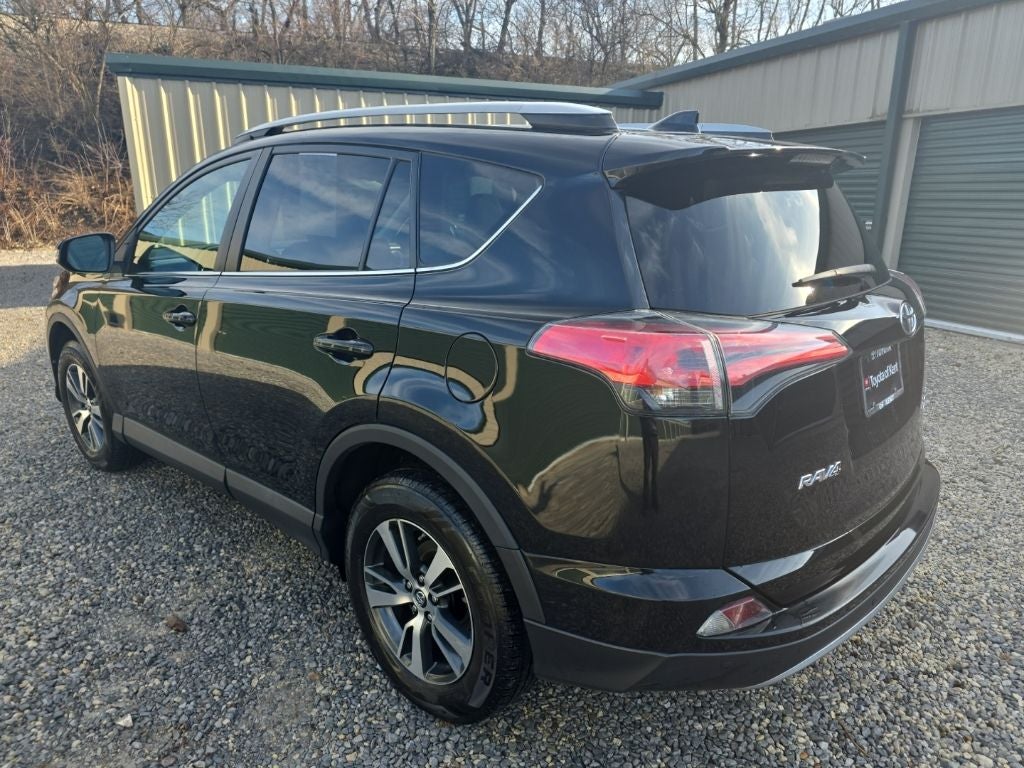2017 Toyota RAV4 XLE
