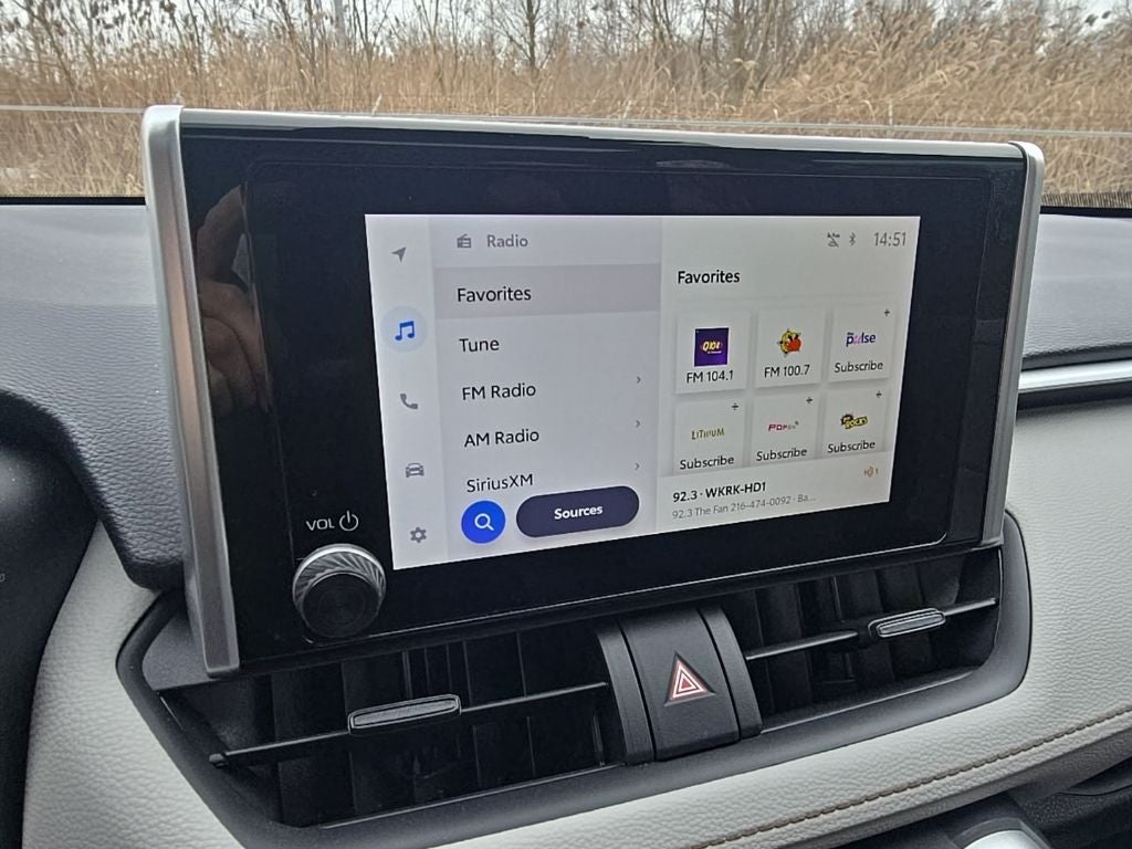 2025 Toyota RAV4 Hybrid XLE