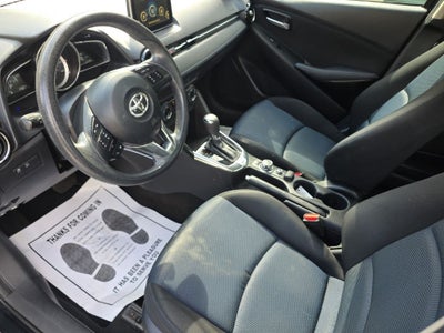 2017 Toyota Yaris iA Base