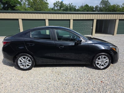 2017 Toyota Yaris iA Base