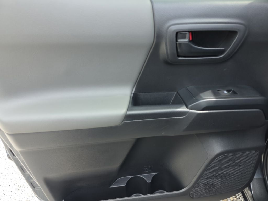 2022 Toyota Tacoma SR V6
