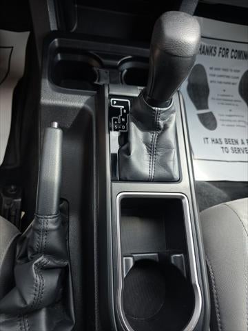 2022 Toyota Tacoma SR V6