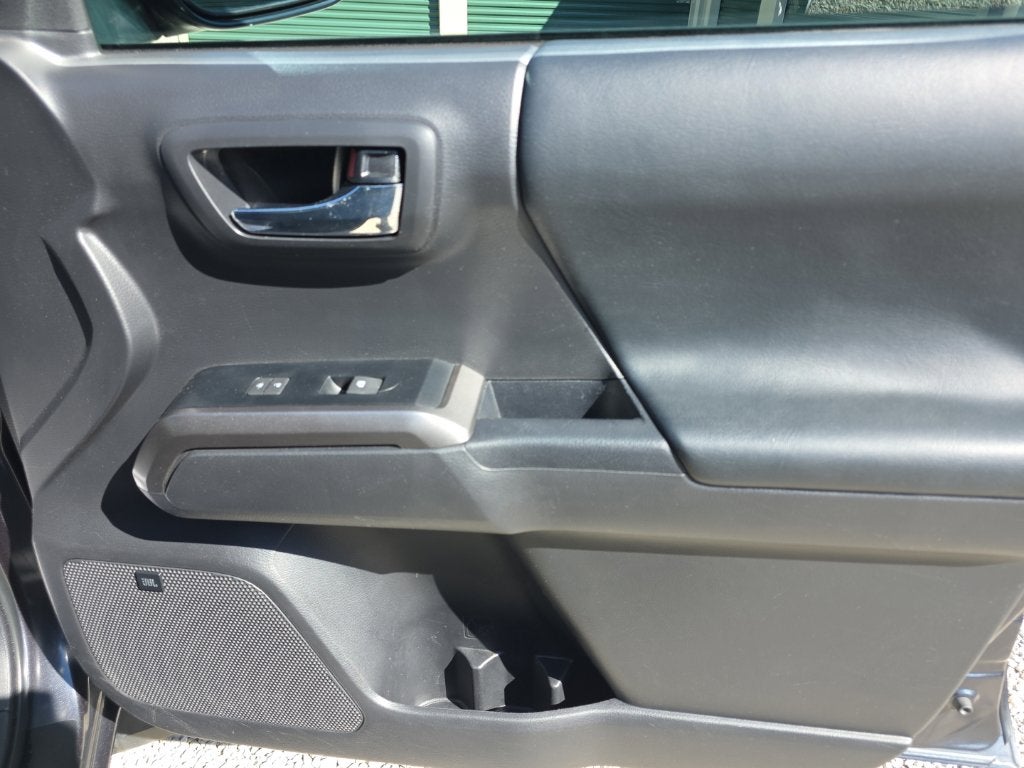 2023 Toyota Tacoma Limited V6
