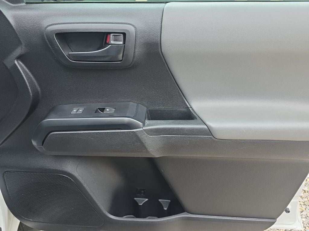 2022 Toyota Tacoma SR V6