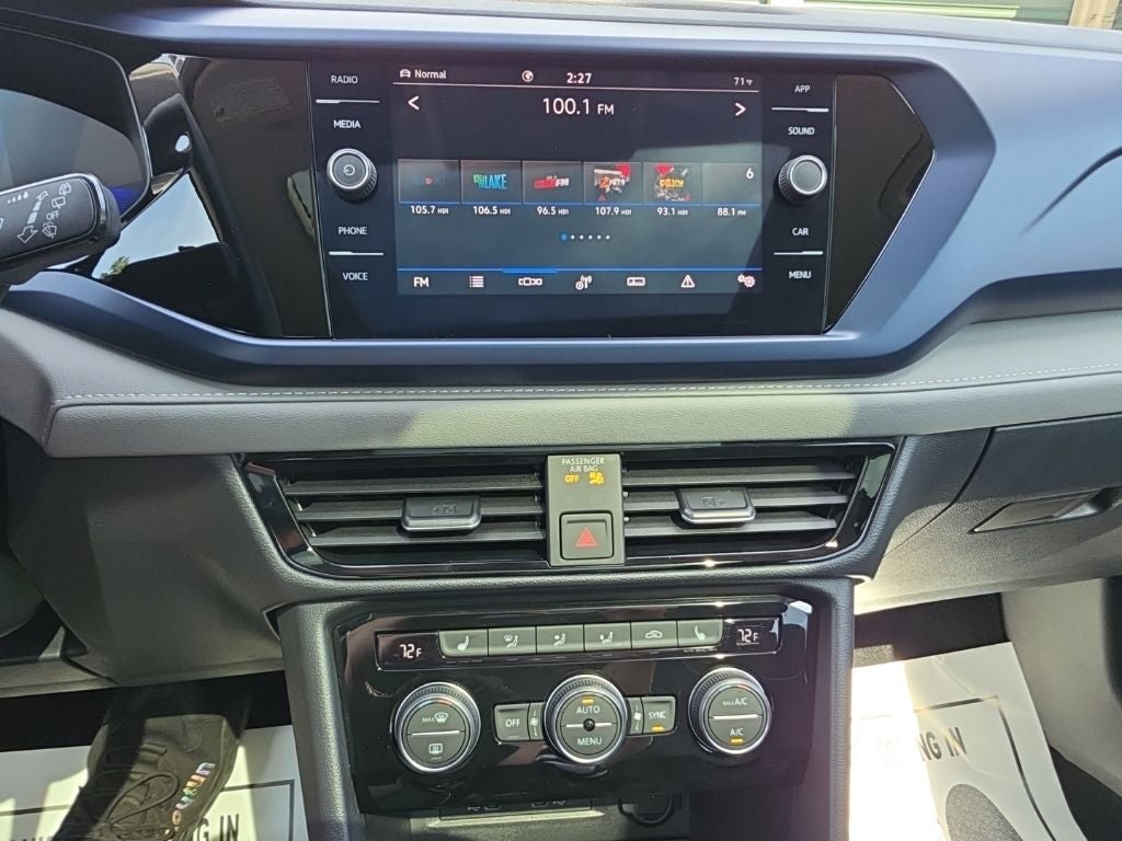 2024 Volkswagen Taos 1.5T SE
