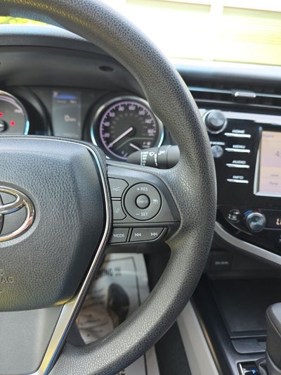 2018 Toyota Camry Hybrid LE