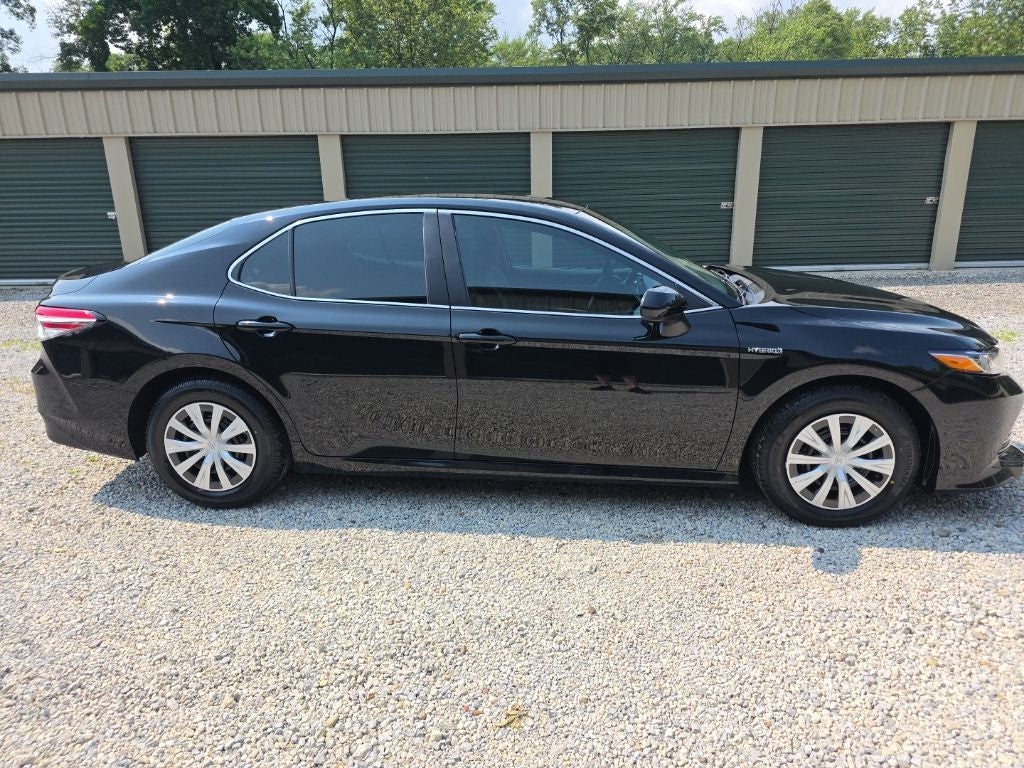 2018 Toyota Camry Hybrid LE