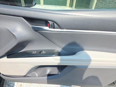 2018 Toyota Camry Hybrid LE