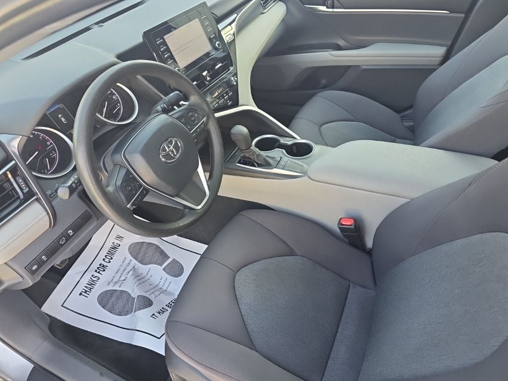 2022 Toyota Camry LE