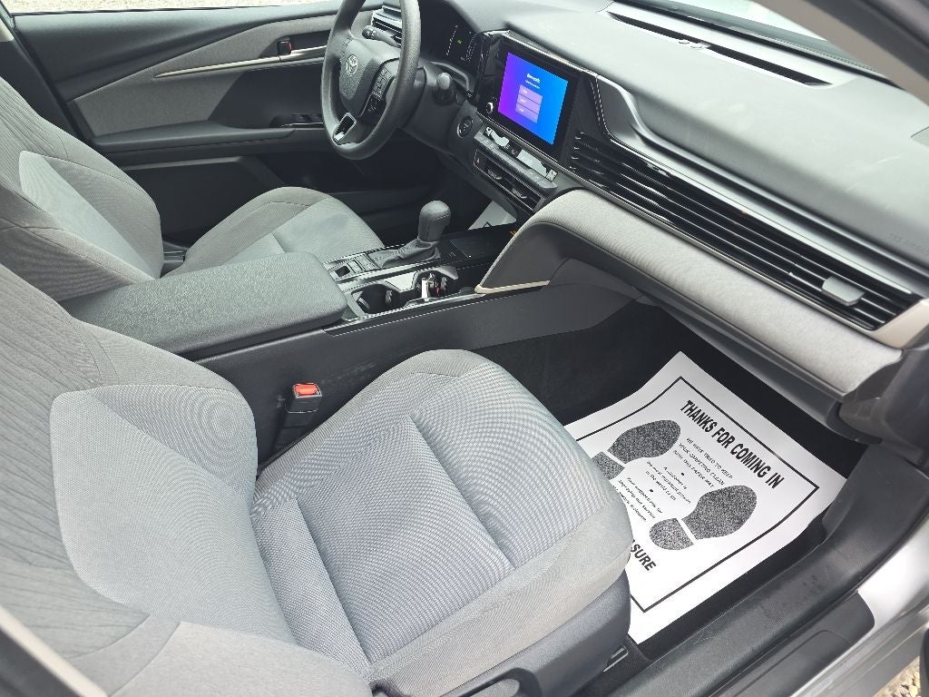 2025 Toyota Camry LE