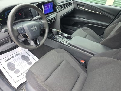 2025 Toyota Camry LE