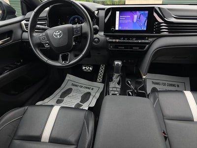 2025 Toyota Camry SE