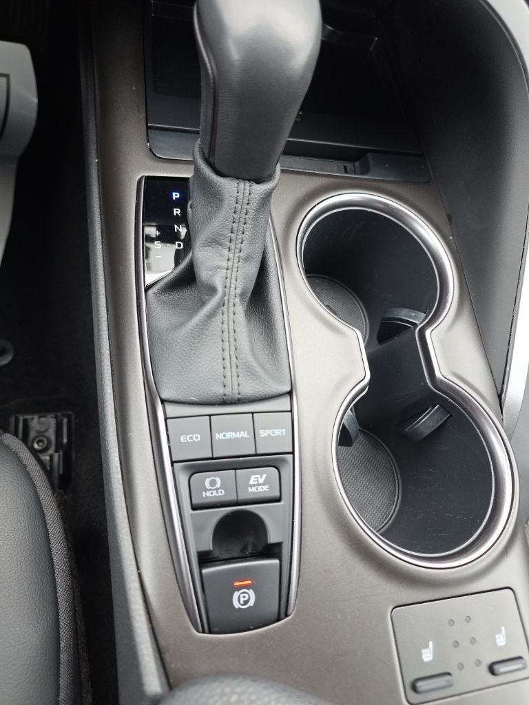 2023 Toyota Camry Hybrid XSE