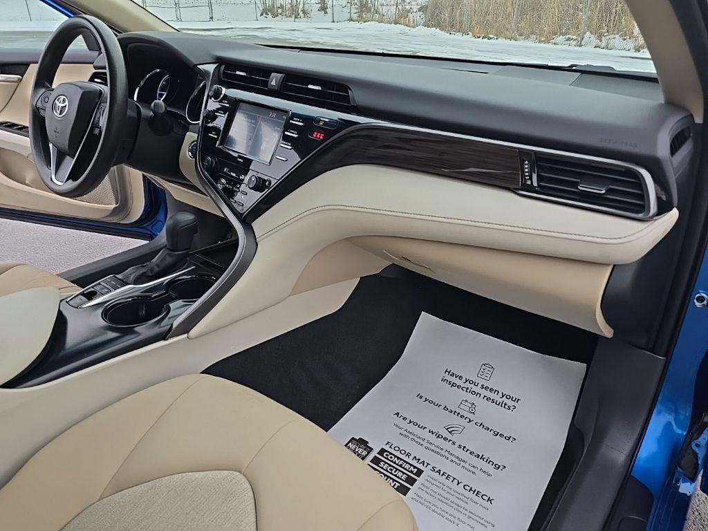 2020 Toyota Camry Hybrid LE