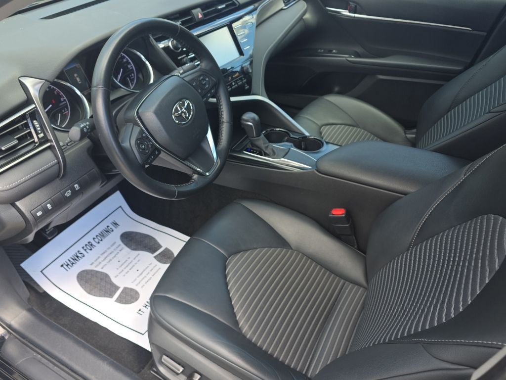 2020 Toyota Camry SE