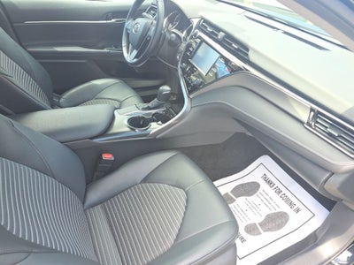2020 Toyota Camry SE