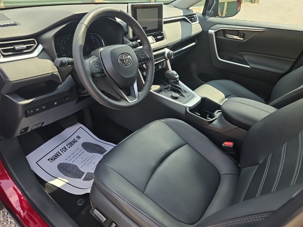 2023 Toyota RAV4 Hybrid XLE Premium