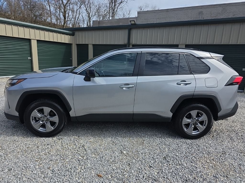 2025 Toyota RAV4 Hybrid LE