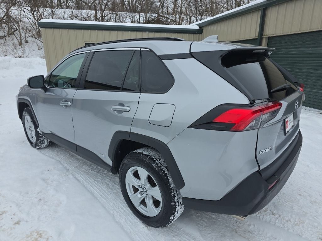 2021 Toyota RAV4 Hybrid XLE