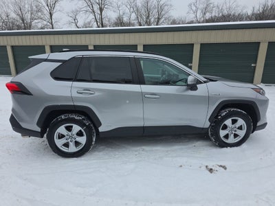 2021 Toyota RAV4 Hybrid XLE