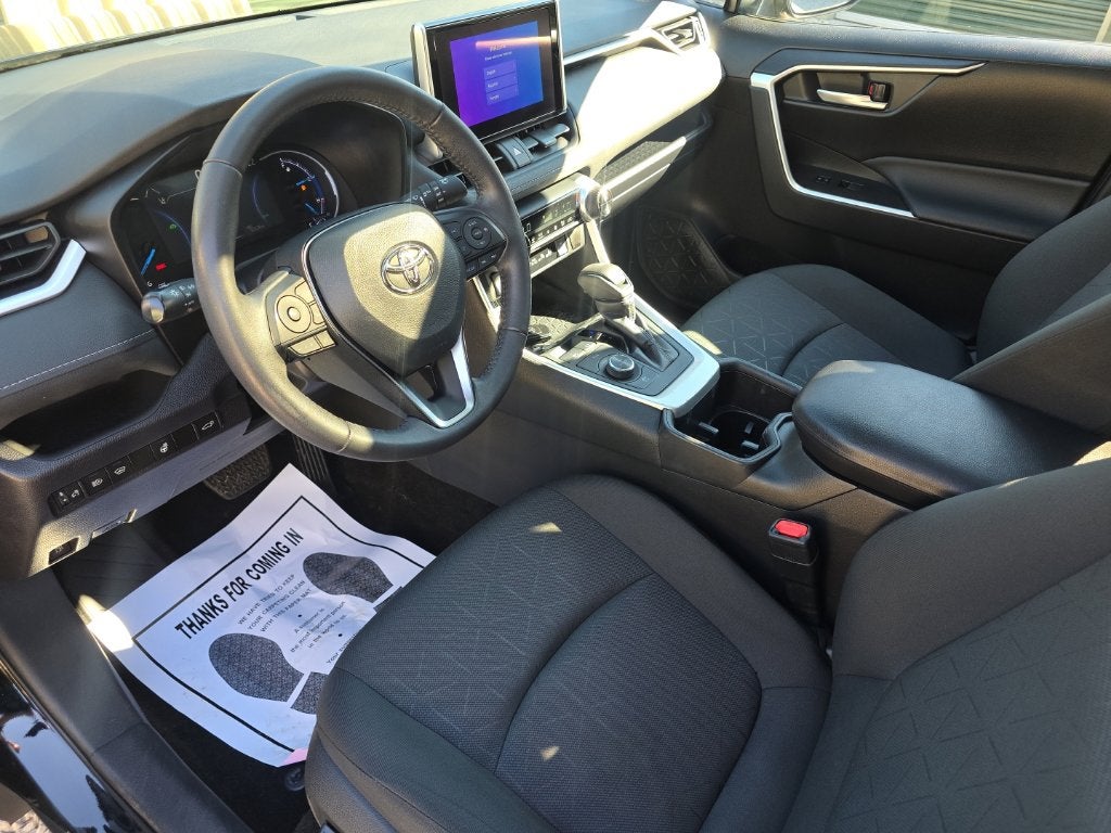 2024 Toyota RAV4 Hybrid XLE
