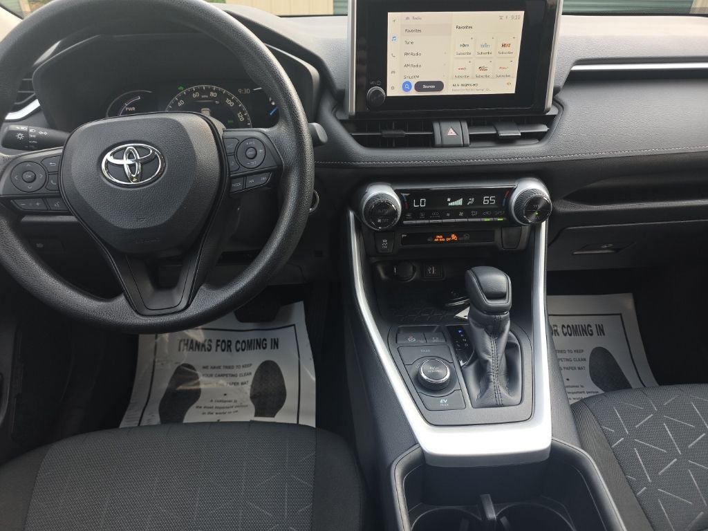 2025 Toyota RAV4 Hybrid XLE