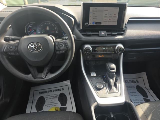 2025 Toyota RAV4 Hybrid XLE