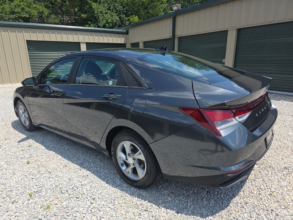 2022 Hyundai Elantra SE