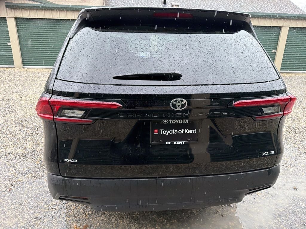 2025 Toyota Grand Highlander XLE