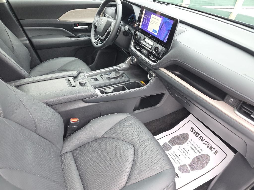 2024 Toyota Grand Highlander Platinum