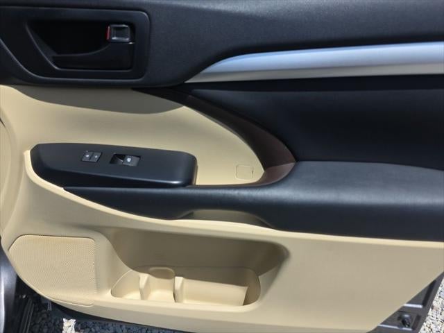 2015 Toyota Highlander LE Plus V6