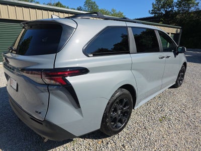 2025 Toyota Sienna Woodland Edition