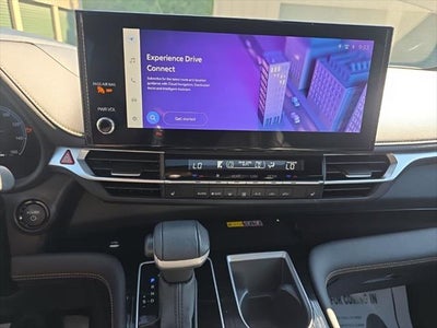 2025 Toyota Sienna Woodland Edition