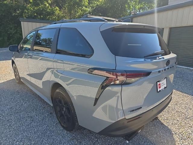 2025 Toyota Sienna Woodland Edition