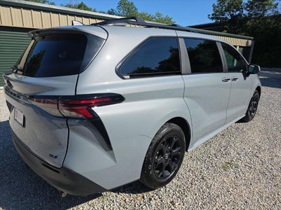 2025 Toyota Sienna Woodland Edition