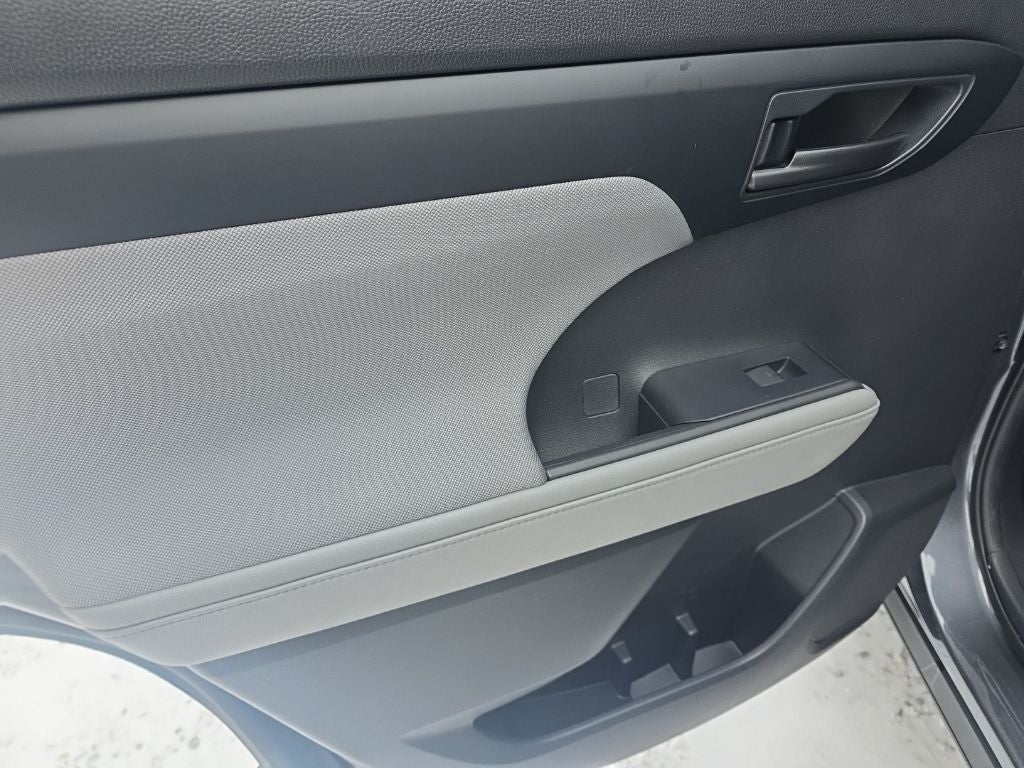 2020 Toyota Highlander L