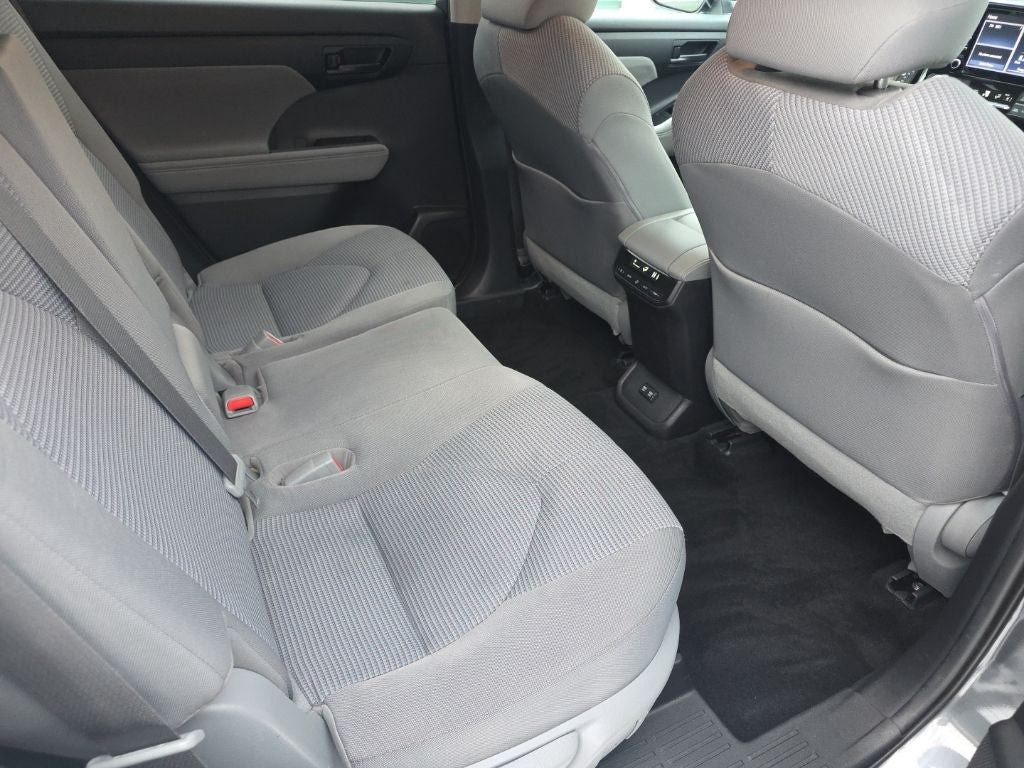 2020 Toyota Highlander L