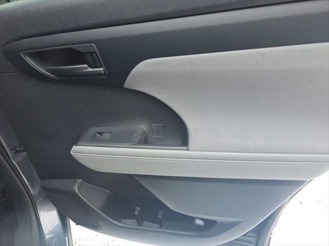 2020 Toyota Highlander L