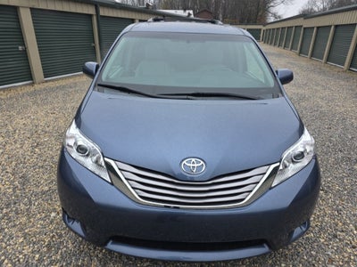 2015 Toyota Sienna XLE 7 Passenger