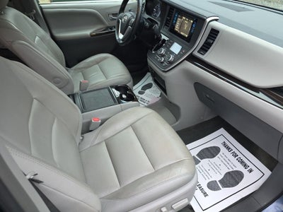 2015 Toyota Sienna XLE 7 Passenger