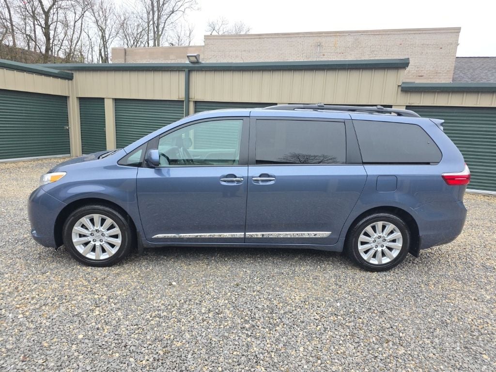 2015 Toyota Sienna XLE 7 Passenger